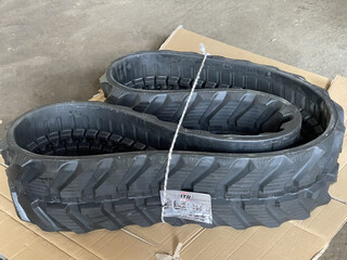 Гусениця гумова для міні екскаватора 300х52.5х82N (код: 300х52.5х82N)