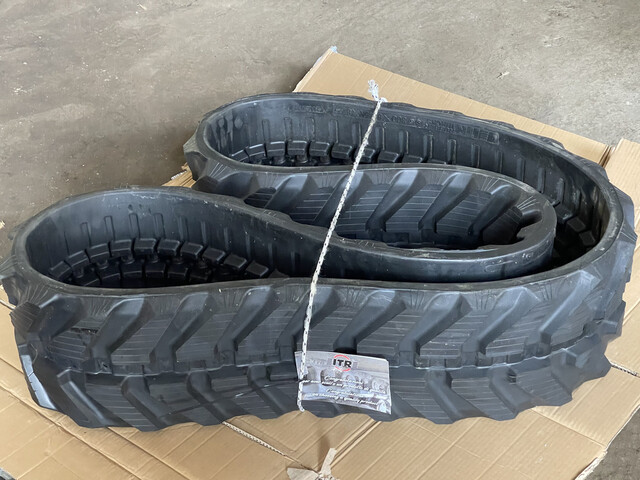 Гусеница резиновая для мини экскаватора 300х52.5х82N (код: 300х52.5х82N) Гусеница резиновая для мини экскаватора 300х52.5х82N (код: 300х52.5х82N)