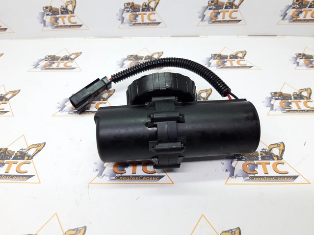 Топливный насос Caterpillar (CAT) 414-444 E,D (код: 2289129, 228-9129) Топливный насос Caterpillar (CAT) 414-444 E,D (код: 2289129, 228-9129)