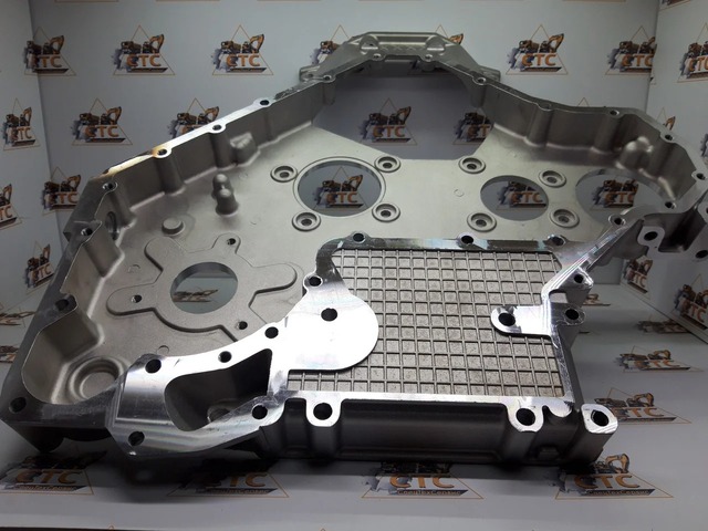 Передняя крышка двигателя Perkins серии AB на JCB 3CX, 4CX (код: 02/200488, 02/200100, 02/200829) Передняя крышка двигателя Perkins серии AB на JCB 3CX, 4CX (код: 02/200488, 02/200100, 02/200829)