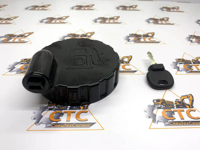 Крышка топливного бака на JCB 3CX, 4CX код: 331/33064, 331/45908, 331/26782, 123/05892 Крышка топливного бака на JCB 3CX, 4CX код: 331/33064, 331/45908, 331/26782, 123/05892