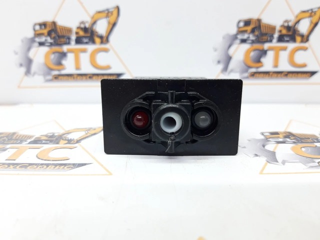 Переключатель на JCB 3CX, 4CX (код: 701/60005, 701/58821) Переключатель на JCB 3CX, 4CX (код: 701/60005, 701/58821)