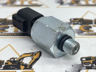Датчик тиску масла для двигуна Perkins на JCB ( код: 701/80390)