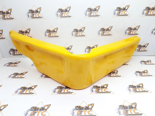 Панель защитная пластиковая левая на JCB 3CX, 4CX (код: 123/02159) Панель защитная пластиковая левая на JCB 3CX, 4CX (код: 123/02159)