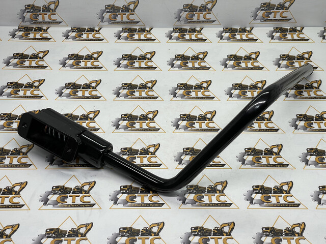 Кронштейн зеркала правый на JCB (код: 331/40307) Кронштейн зеркала правый на JCB (код: 331/40307)