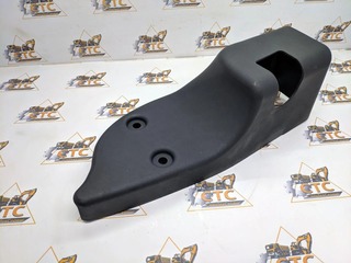 Кожух дверного замка левый на JCB 3CX, 4CX (код: 331/59163, 331/44207)