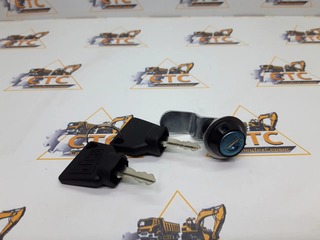 Замок решетки радиатора на JCB (код: 333/C3140, 826/10895, 162/03434, 333/C3143)