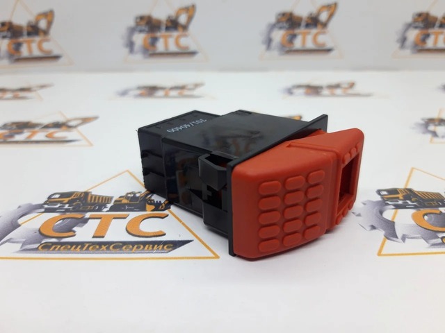 Переключатель на JCB 3CX, 4CX (код: 701/40400) Переключатель на JCB 3CX, 4CX (код: 701/40400)