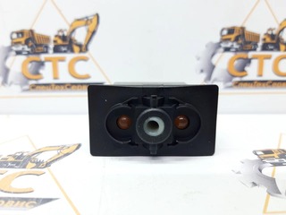 Переключатель(клавиша переключения ) на JCB 3CX, 4CX код: 701/60004 Переключатель(клавиша переключения ) на JCB 3CX, 4CX код: 701/60004