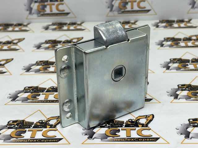 Замок дверки внутренний для телескопического погрузчика JCB (код: 826/00983) Замок дверки внутренний для телескопического погрузчика JCB (код: 826/00983)