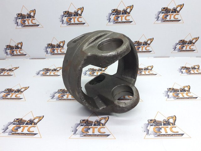 Фланец (30x82) на JCB 3CX, 4CX (код: 914/83304, 914/85802, 914/85402, 914/80203, 914/86203) Фланец (30x82) на JCB 3CX, 4CX (код: 914/83304, 914/85802, 914/85402, 914/80203, 914/86203)