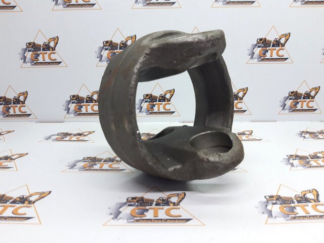 Фланец полуоси (35х93) на JCB 3CX, 4CX (код: 914/86403, 914/84102) Фланец полуоси (35х93) на JCB 3CX, 4CX (код: 914/86403, 914/84102)