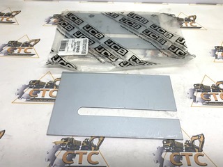Пластина регулировочная 150х90х0.7 на телескопический погрузчик JCB (код: 331/59840)