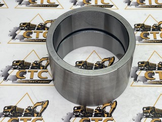 Втулка рукоять - тяга на полноповоротный экскаватор JCB 71.1x90.1x60.1mm (код: JRV0595)