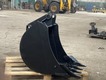 Ковш стандартный 60 см в сборе на JCB 3CX, 4CX (код: 980/89993) Ковш стандартный 60 см в сборе на JCB 3CX, 4CX (код: 980/89993)
