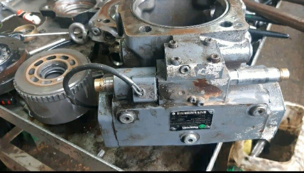 Ремонт гидравлического насоса  Rexroth A4VTG90